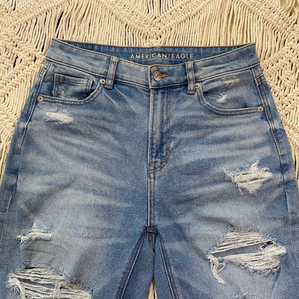 American Eagle Mom Jeans